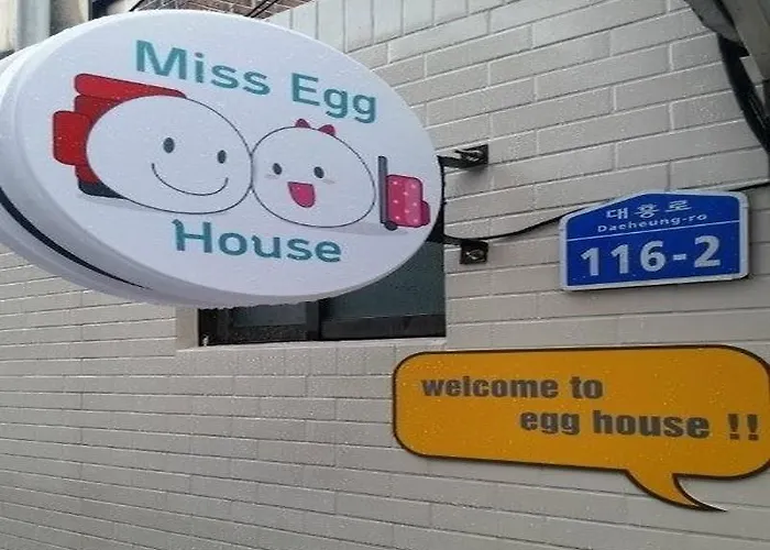 Ostello Egg House *